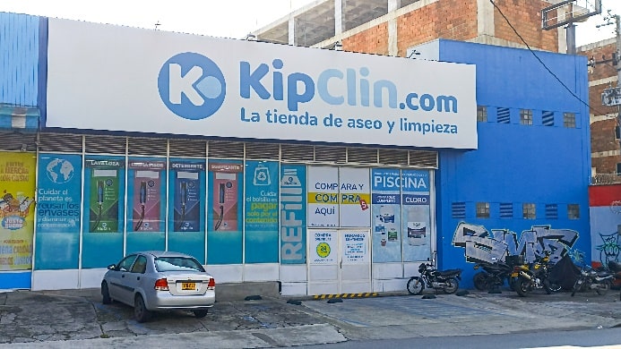Exterior de la tienda Kipclin calle colombia en Medellín