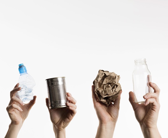 conoce con kipclin las diferentes papeleras para dividir la basura
