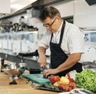 Día del Chef: gracias por cocinar con bioseguridad. Guía de limpieza para restaurantes, cafés y panaderías