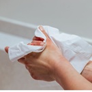 Servilletas para tu Negocio: Guía de Tipos, Marcas y Sistemas de Dispensado